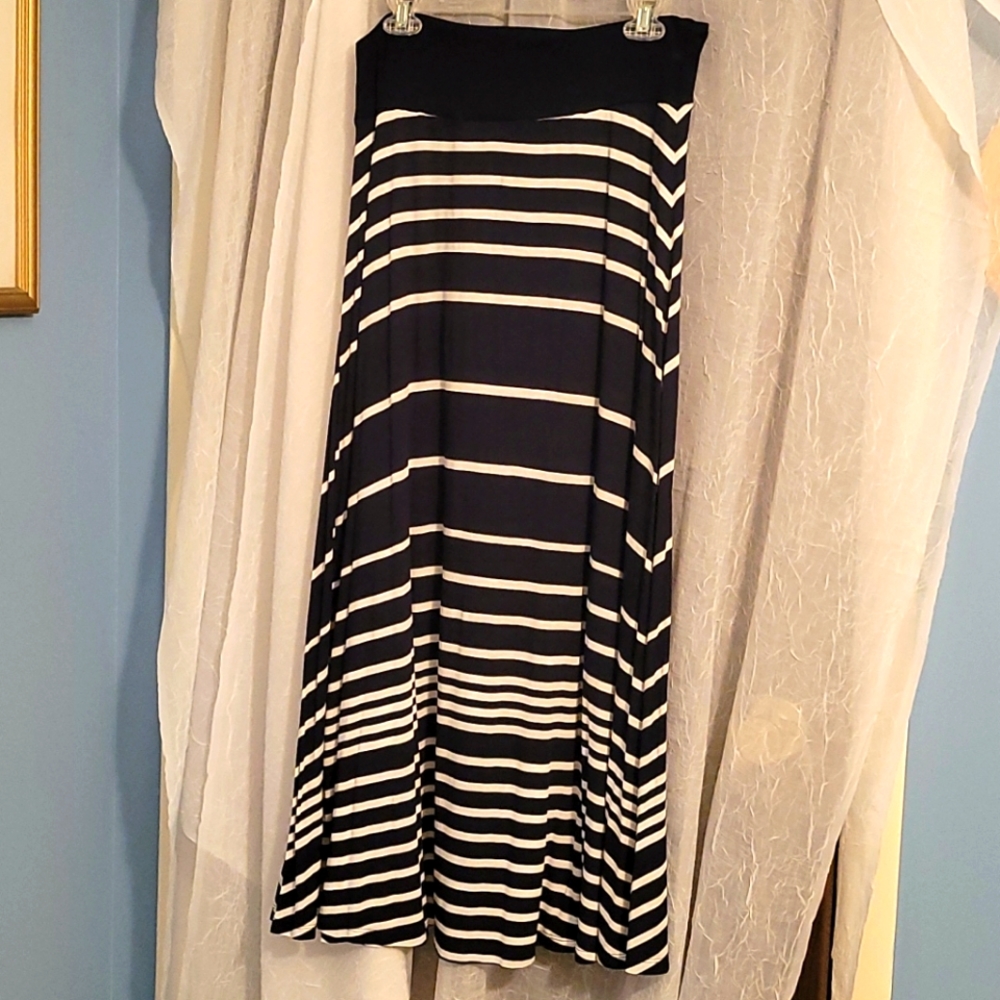 INC Size large skirt/dress. Navy blue white stripe